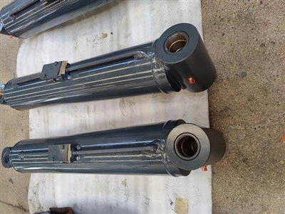 Κύλινδρος ανύψωσης τροχού